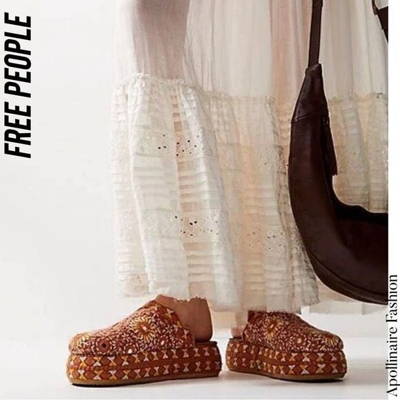 FREE PEOPLE AZALEA EMBELLISHED CLOGS IN ORANGE SIZE 8 NEW - Picture 5 of 7